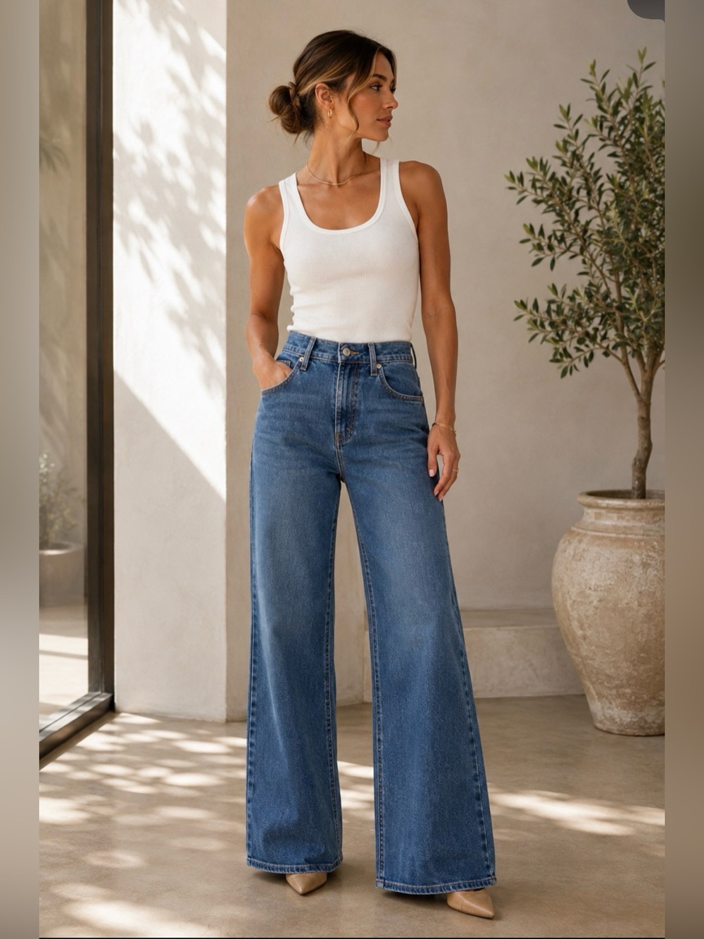 Levi’s High Rise Wide Leg Jeans Size 24 Medium Wash Denim